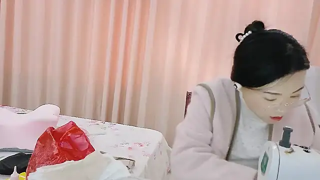 CCOO520 online show from November 7, 2025, 6:02 am