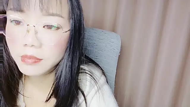 CCOO520 online show from April 22, 2026, 8:28 am