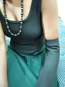 Snapshot of Chennai-couples chatting on November 6, 2025, 7:15 pm Chennai-couples online show from November 6, 2025, 7:15 pm