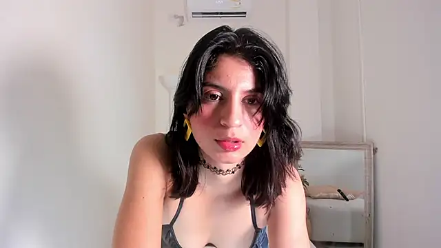 Liselotte  online show from July 25, 2026, 1:08 pm
