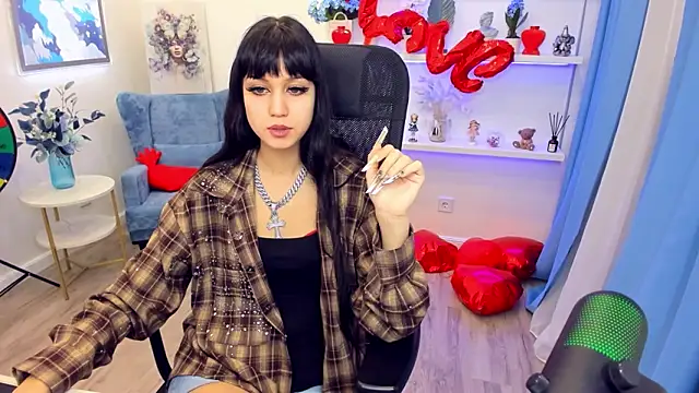 TiffanyYounge online show from February 9, 2026, 11:14 am