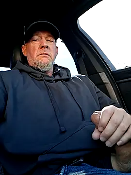 moonbeam37 online show from March 18, 2026, 3:04 pm