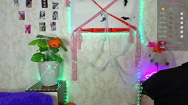 Snapshot of JeeringTickler chatting on November 3, 2025, 6:09 pm JeeringTickler online show from November 3, 2025, 6:09 pm