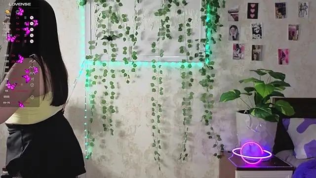 Snapshot of JeeringTickler chatting on November 13, 2025, 6:18 pm JeeringTickler online show from November 13, 2025, 6:18 pm