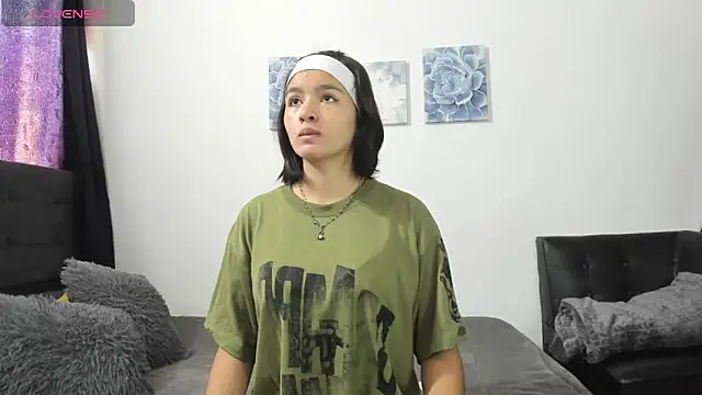 Snapshot of SorayaLane chatting on October 8, 2025, 5:10 pm SorayaLane online show from October 8, 2025, 5:10 pm