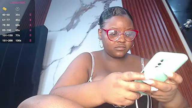 Kim Browns online show from June 25, 2026, 2:22 am