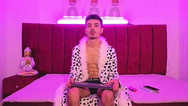 Timothe Evans online show from October 18, 2025, 9:59 pm