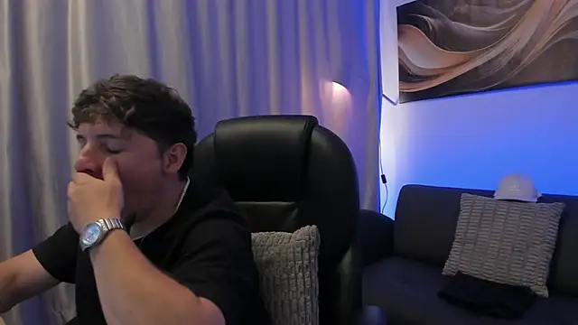 Leoo Miller online show from February 20, 2026, 6:26 am