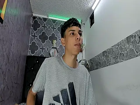 sexyboys cutex18 online show from March 20, 2026, 12:48 am