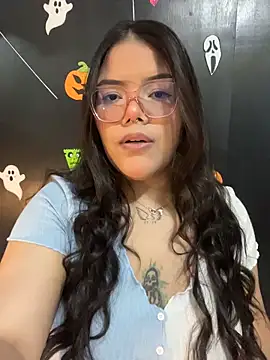 Snapshot of GabrielleMarsh1 chatting on November 9, 2025, 3:05 am GabrielleMarsh1 online show from November 9, 2025, 3:05 am