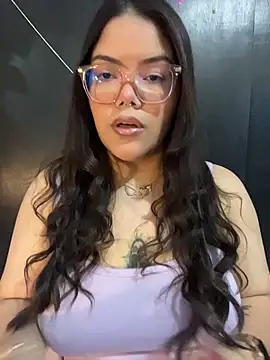 Snapshot of GabrielleMarsh1 chatting on November 14, 2025, 2:21 am GabrielleMarsh1 online show from November 14, 2025, 2:21 am