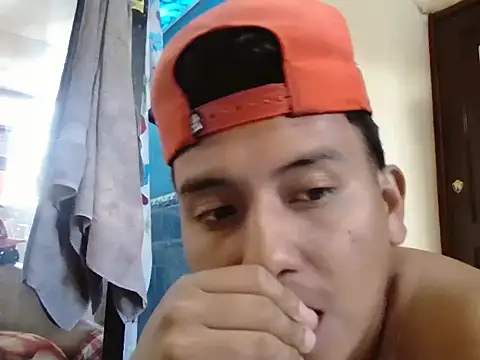 marco13y online show from December 2, 2025, 7:20 pm