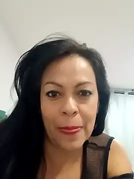 Snapshot of Lucia-Naughty chatting on October 9, 2025, 1:25 am Lucia-Naughty online show from October 9, 2025, 1:25 am