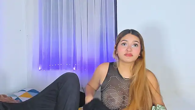 Sexy Couple Xx online show from October 23, 2025, 10:25 am