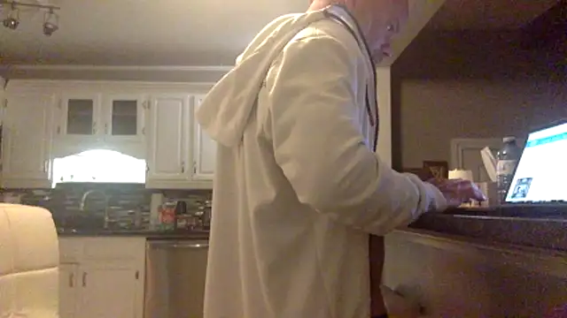 Muscledick40 online show from February 3, 2026, 6:40 am