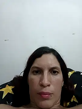 Snapshot of Mariana08andDiego chatting on December 18, 2025, 2:17 am Mariana08andDiego online show from December 18, 2025, 2:17 am