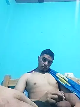 Snapshot of luisyandrea chatting on November 7, 2025, 7:47 pm luisyandrea online show from November 7, 2025, 7:47 pm