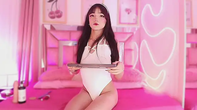 Nefera Noxx online show from December 23, 2025, 3:48 am