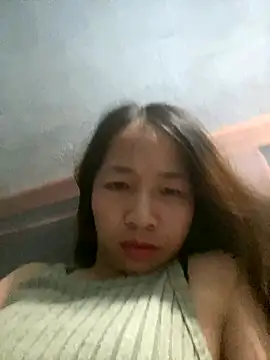 phuongthaoo01 online show from October 7, 2025, 2:47 pm