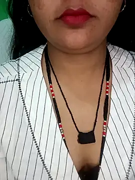 Rashmi 011 online show from December 16, 2025, 11:32 pm