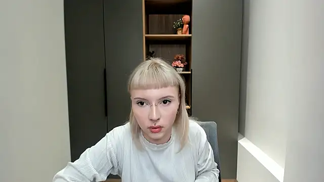 Jayenemeth online show from October 6, 2025, 5:27 am
