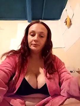 CountryGirl6 online show from October 6, 2025, 6:05 pm