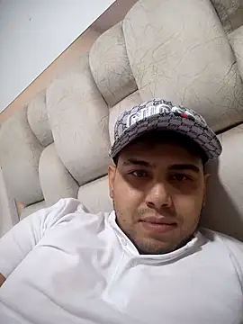 Martinandres777 online show from October 26, 2025, 2:28 am