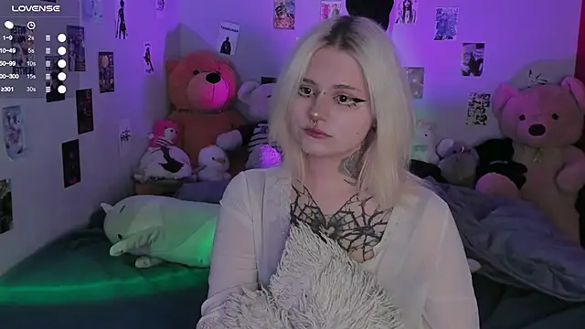 bixxxiz online show from November 19, 2025, 11:10 am