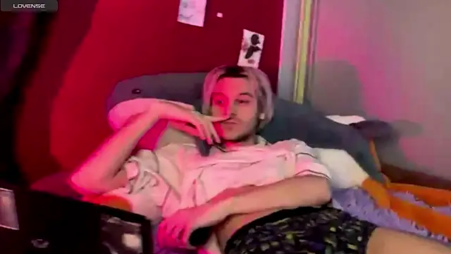 g4tito online show from April 1, 2026, 9:54 am