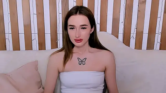 Snapshot of Olivia_Grantt chatting on October 15, 2025, 1:17 am Olivia Grantt online show from October 15, 2025, 1:17 am