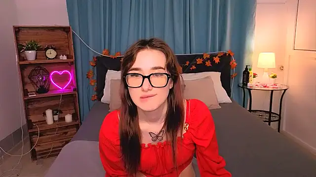 Snapshot of Olivia_Grantt chatting on December 3, 2025, 2:08 am Olivia Grantt online show from December 3, 2025, 2:08 am