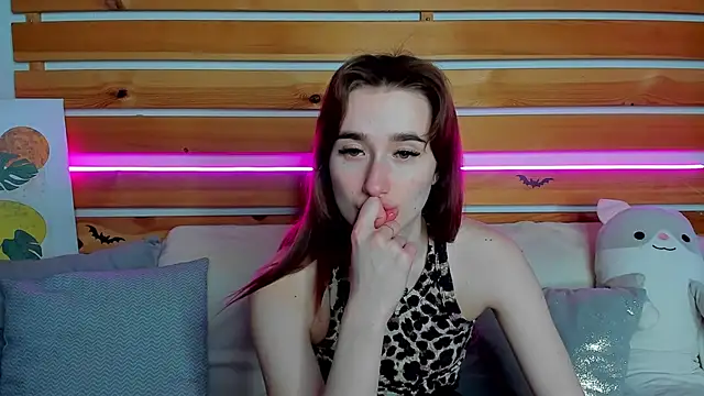 Snapshot of Olivia_Grantt chatting on December 4, 2025, 1:15 am Olivia Grantt online show from December 4, 2025, 1:15 am