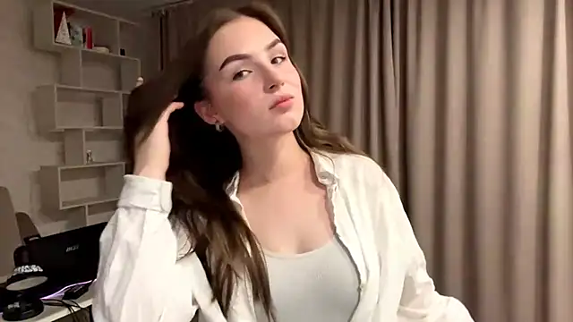 RinaModel online show from October 7, 2025, 6:05 pm