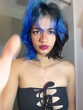 sukulaurens online show from April 28, 2026, 8:47 pm