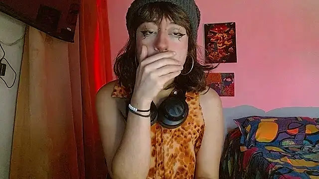 Snapshot of zora_blue777 chatting on February 2, 2026, 10:30 pm zora blue777 online show from February 2, 2026, 10:30 pm