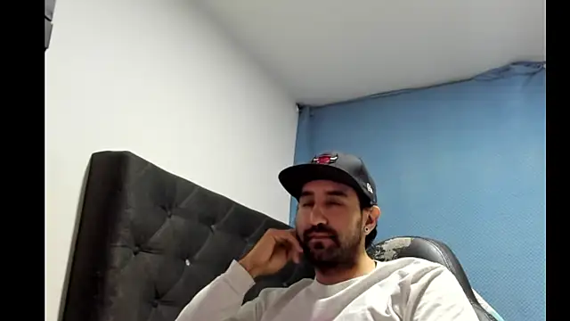 coolfriki online show from January 14, 2026, 4:29 am