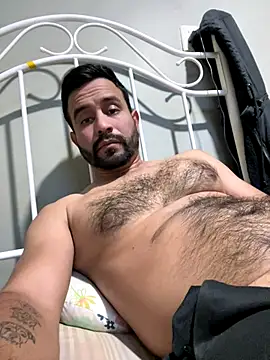 xavimzt online show from October 6, 2025, 11:57 pm