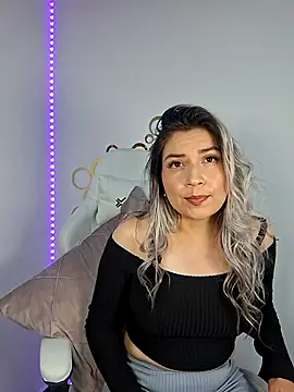 Snapshot of Elizabethadamss_92 chatting on October 15, 2025, 5:29 am Elizabethadamss 92 online show from October 15, 2025, 5:29 am