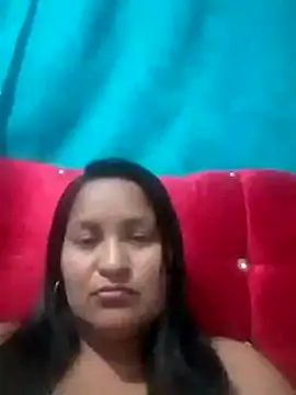 lucia00xx online show from October 26, 2025, 3:12 am