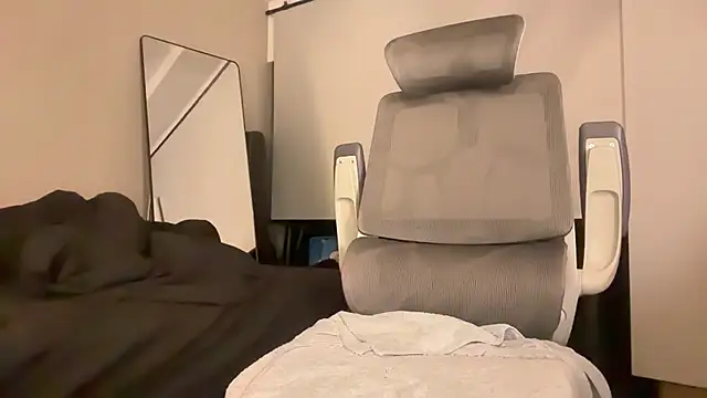 iambennet online show from March 9, 2026, 12:20 pm