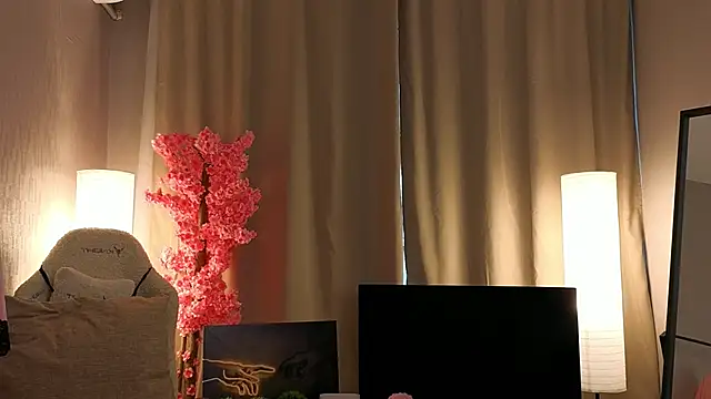 Milf mammyy online show from October 14, 2025, 7:09 am