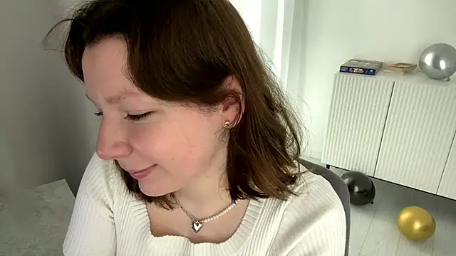 TamekiaSamii online show from November 9, 2025, 7:17 am