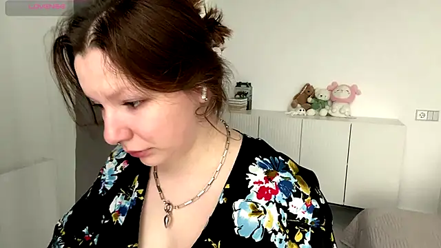 TamekiaSamii online show from December 22, 2025, 8:11 am