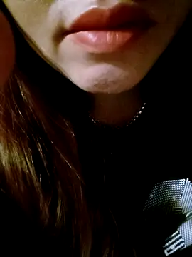 Ducky27021991 online show from February 3, 2026, 11:32 pm