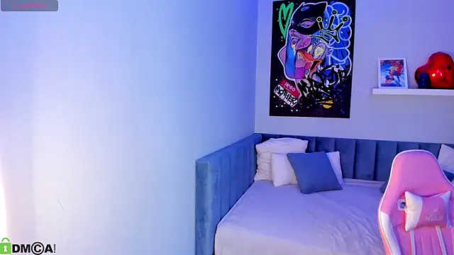 Snapshot of BellaWink chatting on March 12, 2026, 8:42 am BellaWink online show from March 12, 2026, 8:42 am