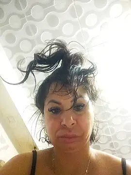 sonya wet online show from June 10, 2026, 11:35 pm