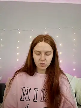 Evarey  online show from February 24, 2026, 6:22 am