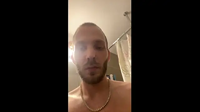 MolleDolle online show from June 19, 2026, 5:28 pm