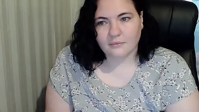 XLisaBlueXs  online show from October 6, 2025, 2:58 pm