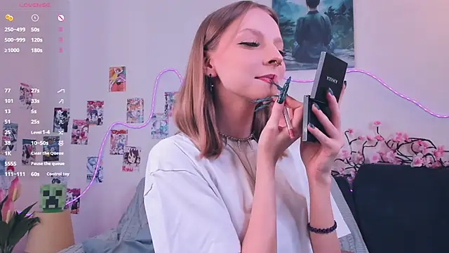 Snapshot of Golden_dawn chatting on March 18, 2026, 7:33 am Golden dawn online show from March 18, 2026, 7:33 am